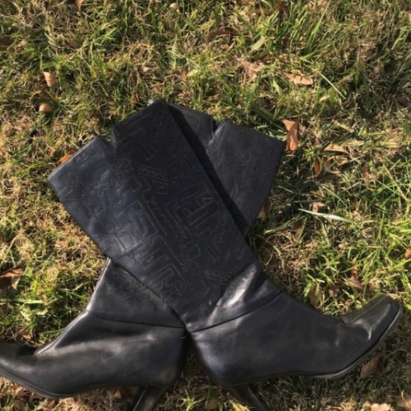 CHICO'S Black leather boots - Picture 3 of 6